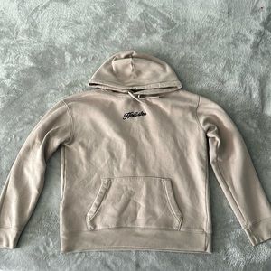 Slightly used tan Hollister hoodie, medium, no stains, washed, relaxed fit.